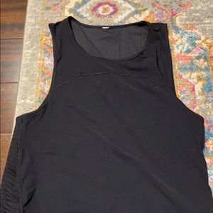 Lululemon women’s sculpt tank, size 6